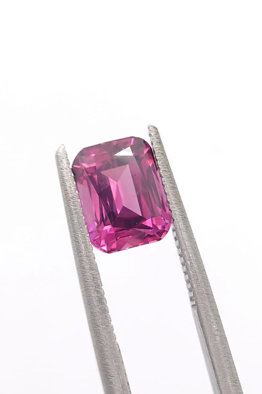 1.96ct Stunning Malaya Garnet Cushion Cut Loose Gemstone From Tanzania — view 3